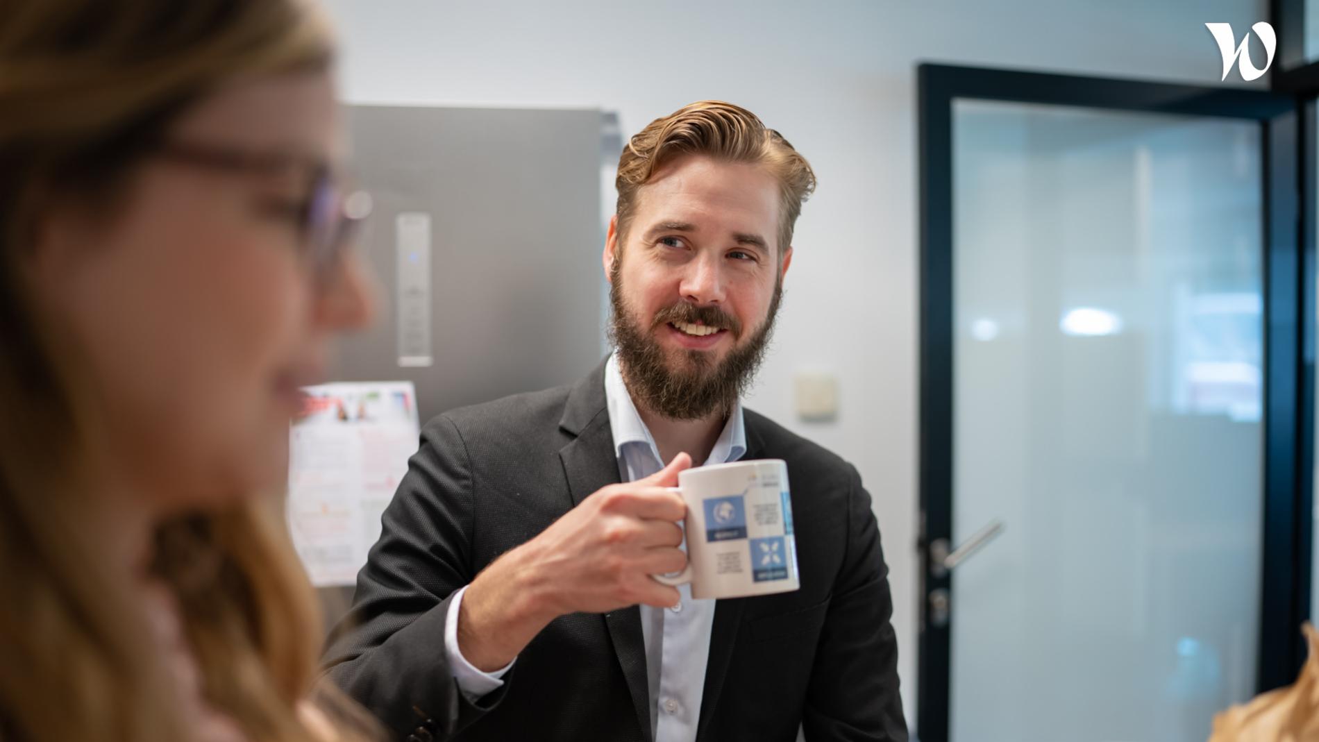 Image d'illustration du métier Ingénieur(e) Commercial(e)